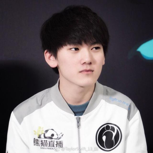 中场三人组 中场三人组